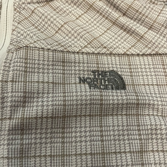 The North Face Plaid Zip-up Sweater - Picture 9 of 11